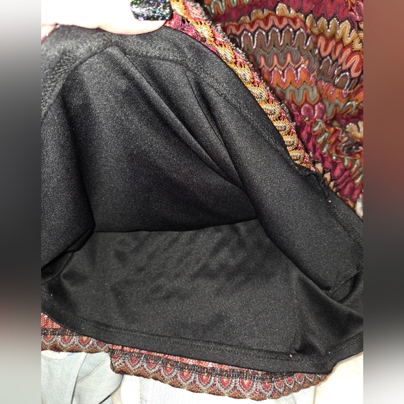 Roz & Ali Multicolor Zigzag Blouse With Silver Threading - Picture 6 of 8